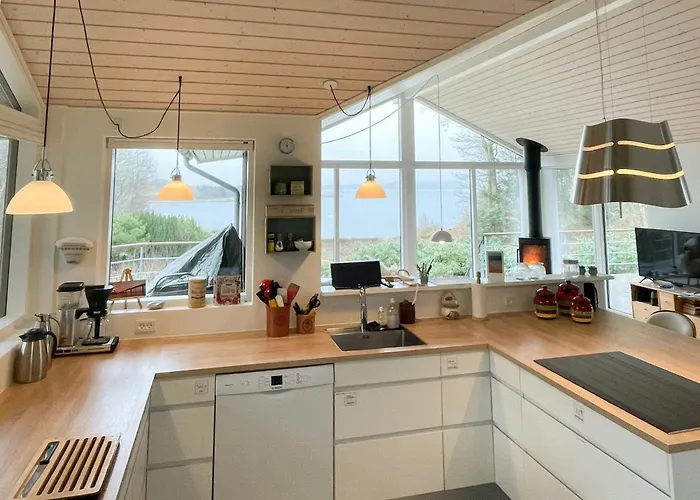 Ferienhaus Stunning Sunrises Over Harre Vig